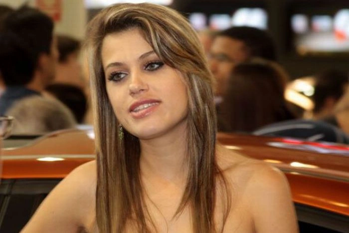 Дівчата з автосалону (90 фото) – фото 8