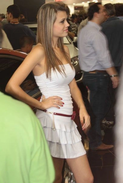 Дівчата з автосалону (90 фото) – фото 37