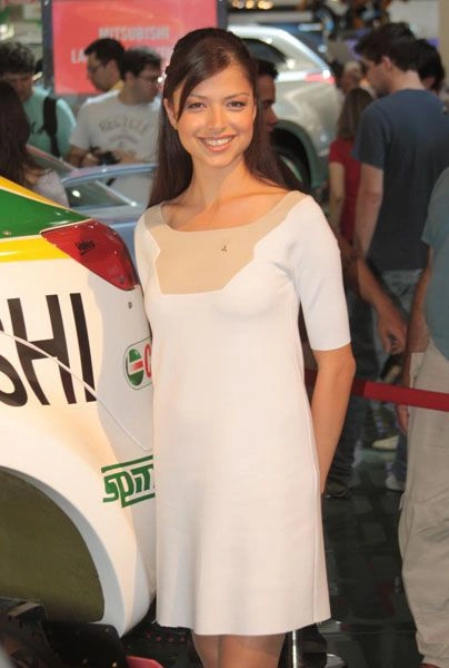 Дівчата з автосалону (90 фото) – фото 48