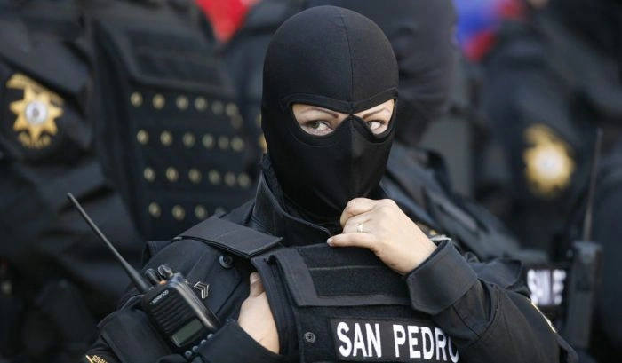 Дівчата в військовій формі (30 фото) – фото 30