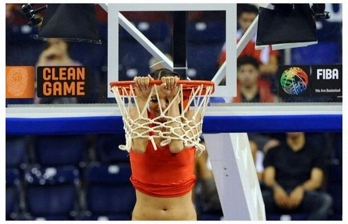 Дівчата на чемпіонаті світу з баскетболу (32 фото) – фото 2