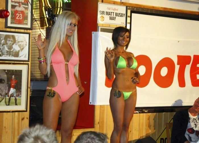 Дівчина, що заманічена красою ляльки Барбі (25 фото) – фото 12