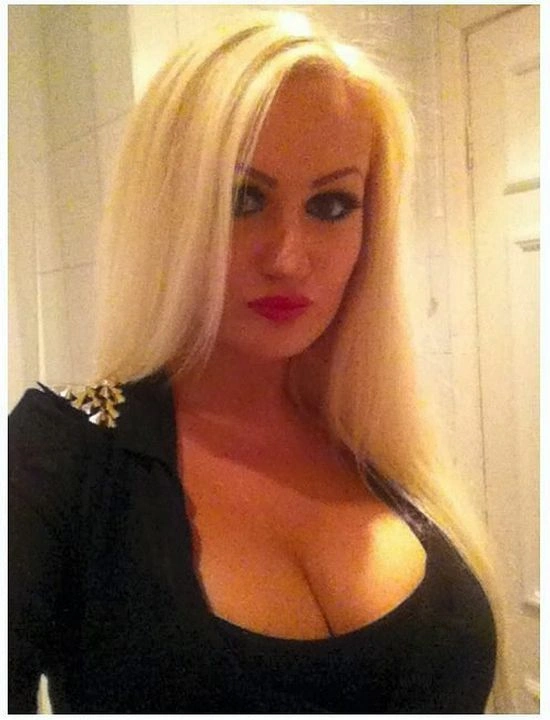 Дівчина, що заманічена красою ляльки Барбі (25 фото) – фото 15