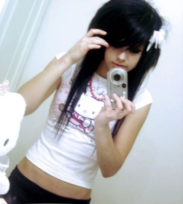 Привабливі та незвичайні дівчата емо (40 фото) – фото 7