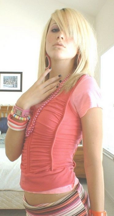 Привабливі та незвичайні дівчата емо (40 фото) – фото 8