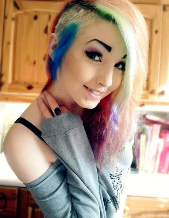 Привабливі та незвичайні дівчата емо (40 фото) – фото 27