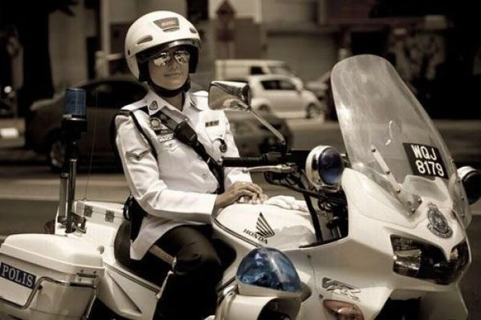 Гарні поліцейські (35 фото) – фото 26