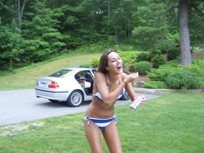 Дівчата швидко п'ють пиво (59 фото) – фото 8