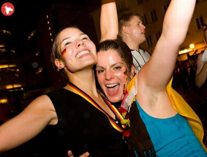 Прекрасні футбольні вболівальниці (104 фото) – фото 25