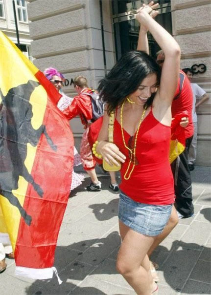 Прекрасні футбольні вболівальниці (104 фото) – фото 43