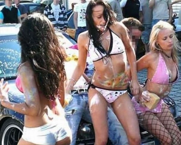 Сексуальні автомийниці (53 фото) – фото 48