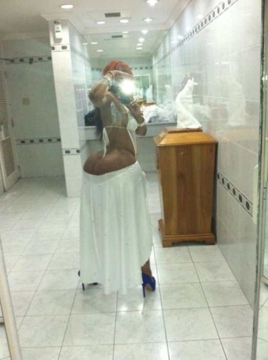 Кілограми силікону (20 фото) – фото 7