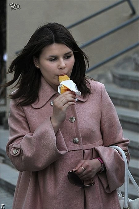 Дівчата та морозиво (23 фото) – фото 3