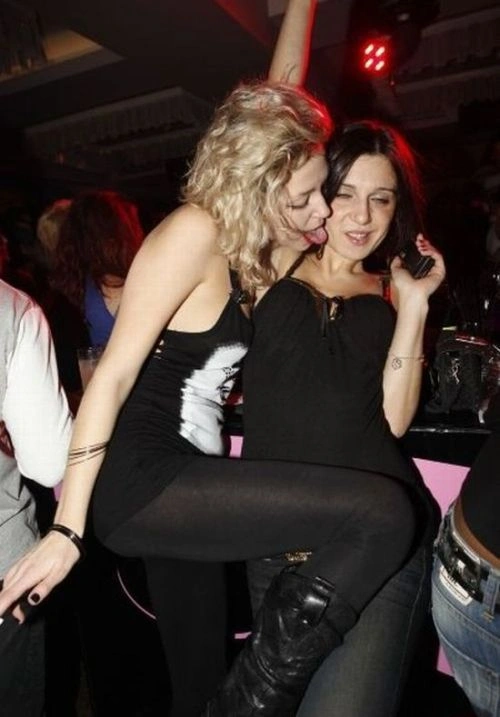 Дівчата з нічного клубу в Афінах (66 фото) – фото 19