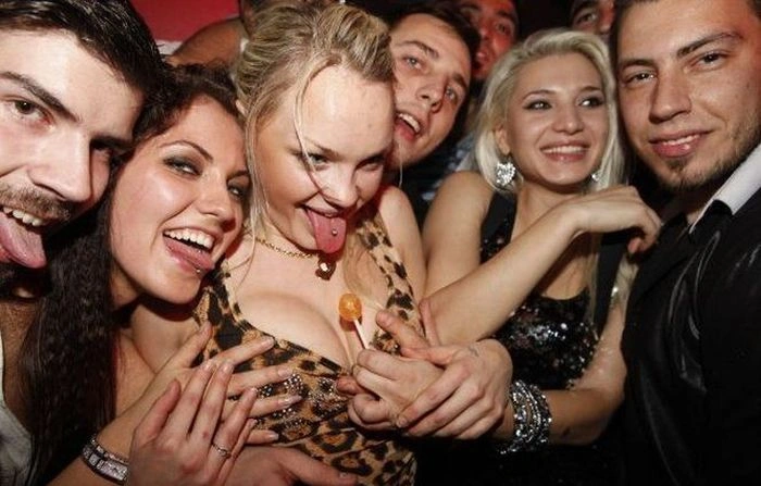 Дівчата з нічного клубу в Афінах (66 фото) – фото 31