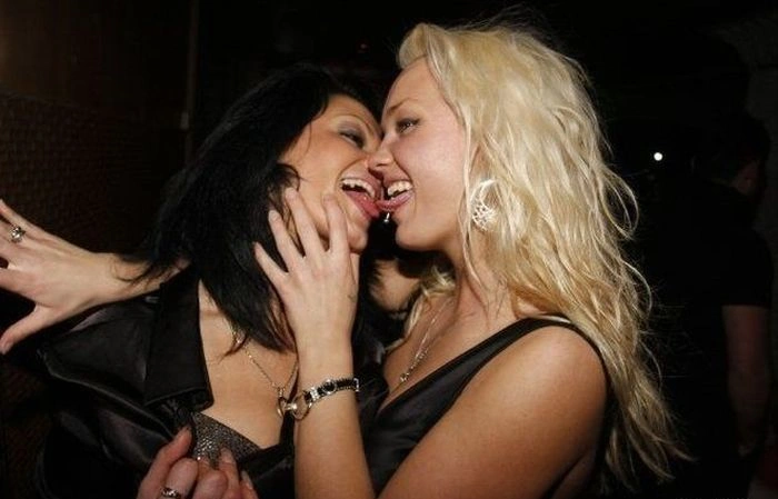 Дівчата з нічного клубу в Афінах (66 фото) – фото 63