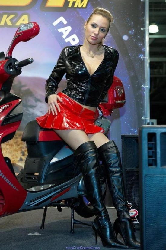 Дівчата на байк-шоу (80 фото) – фото 65