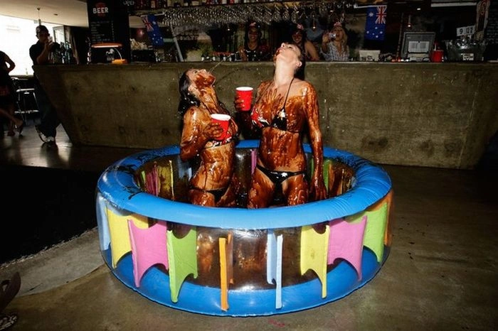 Боротьба в бікіні (9 фото) – фото 5