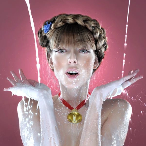 Дівчата та молоко (11 фото) – фото 4