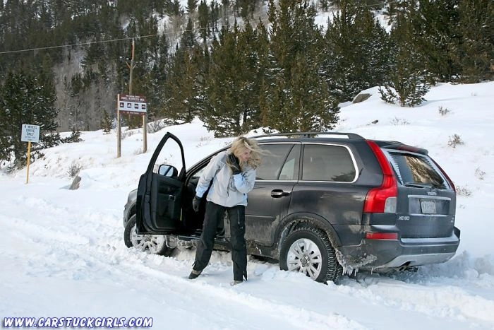 Дівчата на зимових дорогах (36 фото) – фото 31