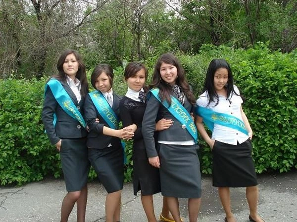 Випускниці 2008 року. Фінальна частина (45 фото) – фото 2