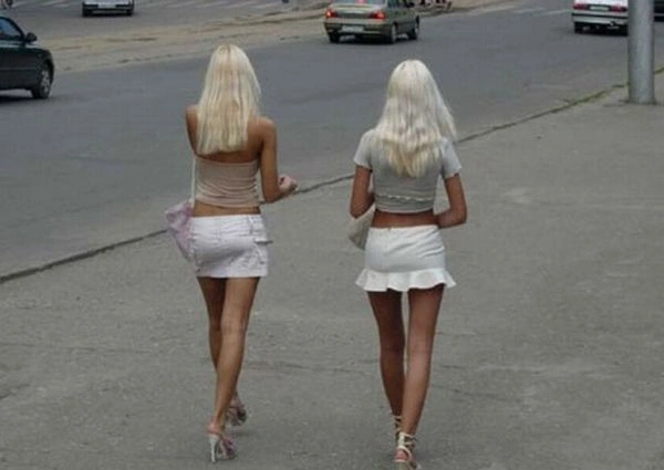 Літні дівчата (105 фотографій) – фото 10