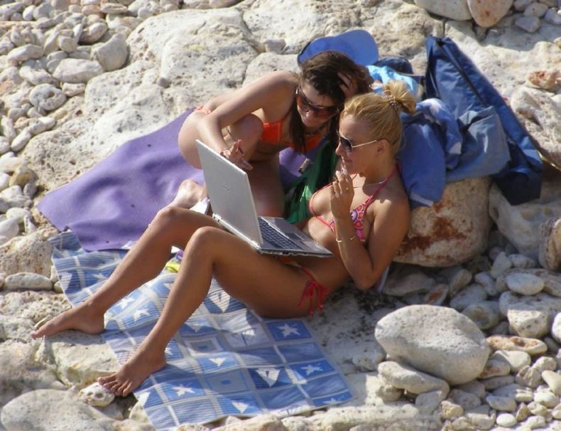 Літні дівчата (105 фотографій) – фото 73