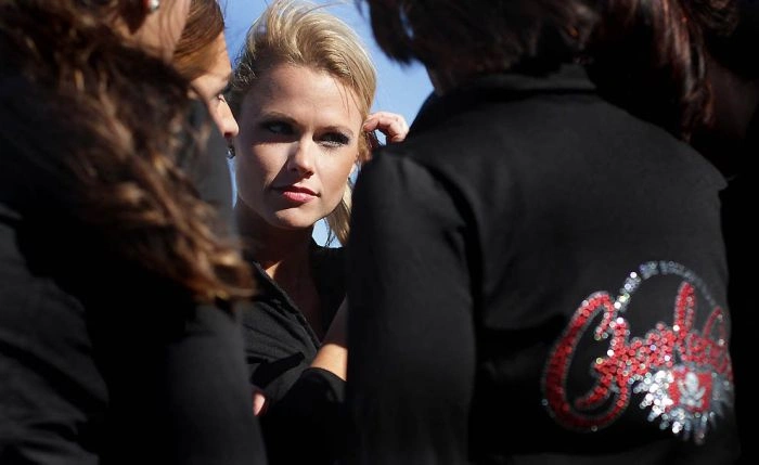 Битва дівчат з групи підтримки (34 фото) – фото 18