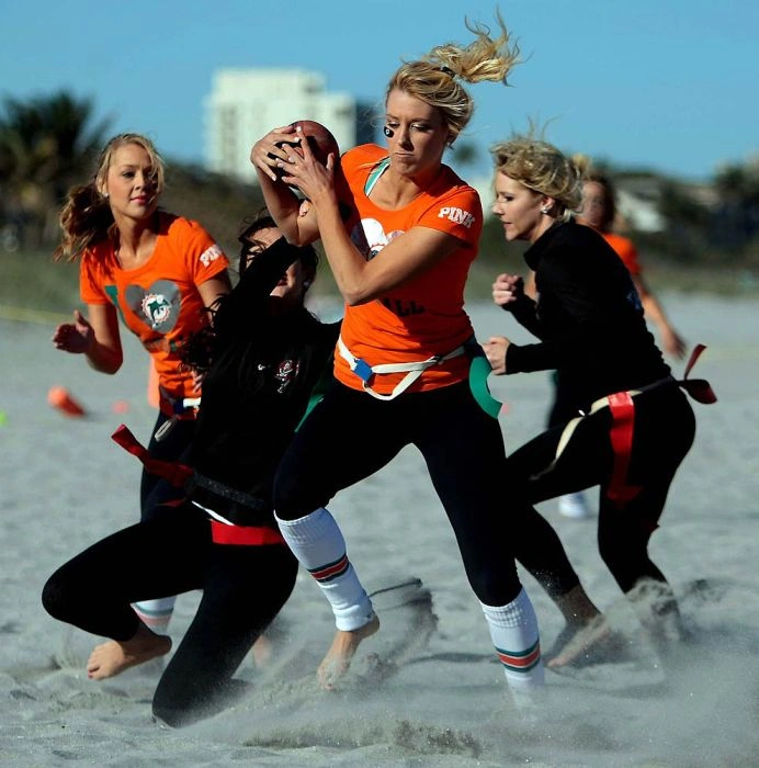 Битва дівчат з групи підтримки (34 фото) – фото 19