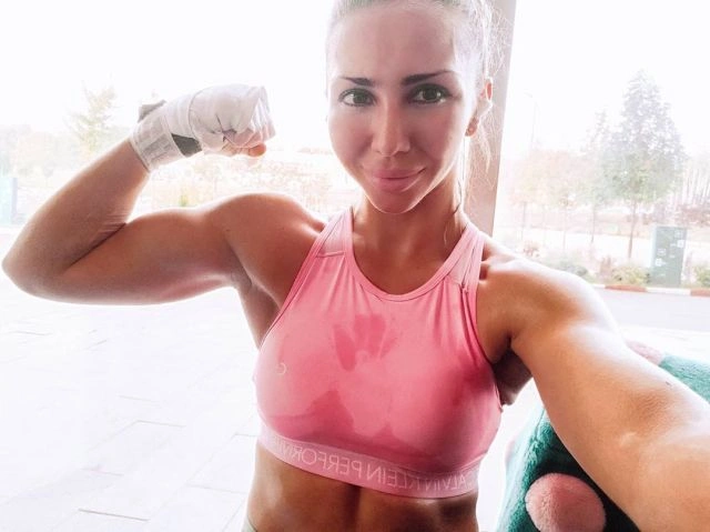 Боксерка Ангеліна Семенова викликала на поєдинок Ольгу Бузову (15 фото + 2 відео) – фото 4