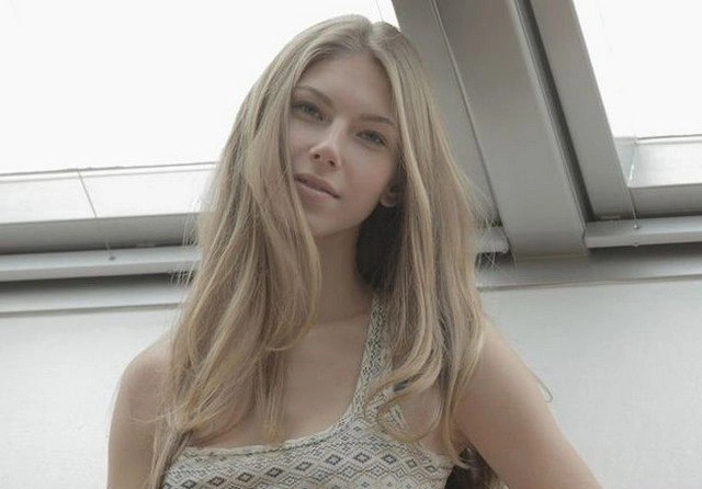 Порноактриса на пенсії: чим займається Ксенія Кондратьєва (Анжеліка) (15 фото)