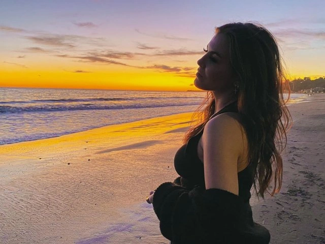 Софія Таюрська - гаряча учасниця гурту Little Big, яка представить Росію на "Євробаченні-2020" (13 фото) – фото 7