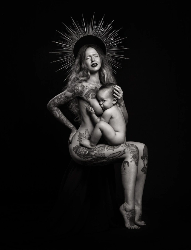 Ексклюзивна фотосесія "Діва Марія з малюком" від фотографа Рекі Ньярі (8 фото) – фото 3