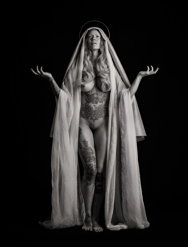 Ексклюзивна фотосесія "Діва Марія з малюком" від фотографа Рекі Ньярі (8 фото) – фото 6