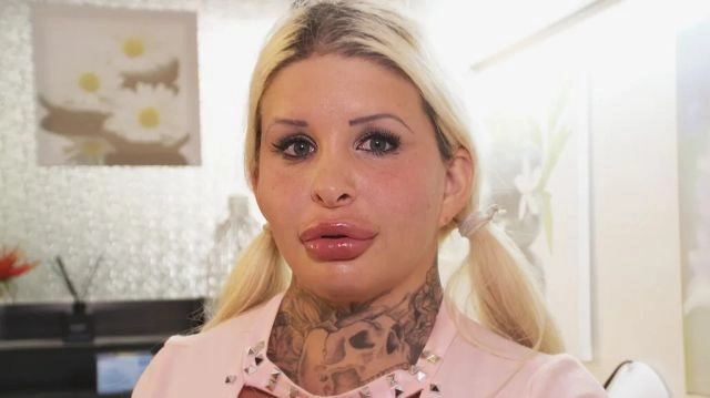 Авіва Рокс - "гаряча" іспанка, що витратила ціле майно, щоб стати більш "пластичною" (9 фото)