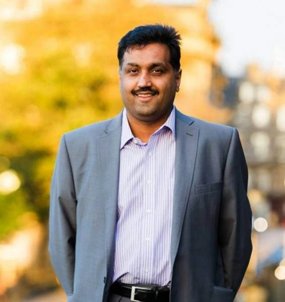 Італійська модель Паола Сауліно мріє про зустріч з власником біонічного пеніса (7 фото) – фото 2