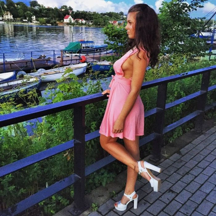 Чарівні дівчата у платтях (41 фото) – фото 29