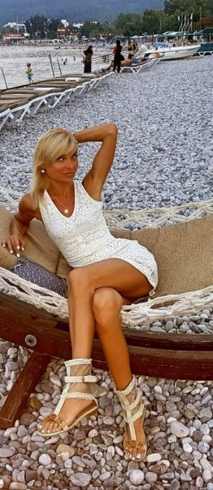 Чарівні дівчата у платтях (41 фото) – фото 31