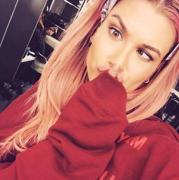 Дівчата жартуються (65 фото) – фото 8