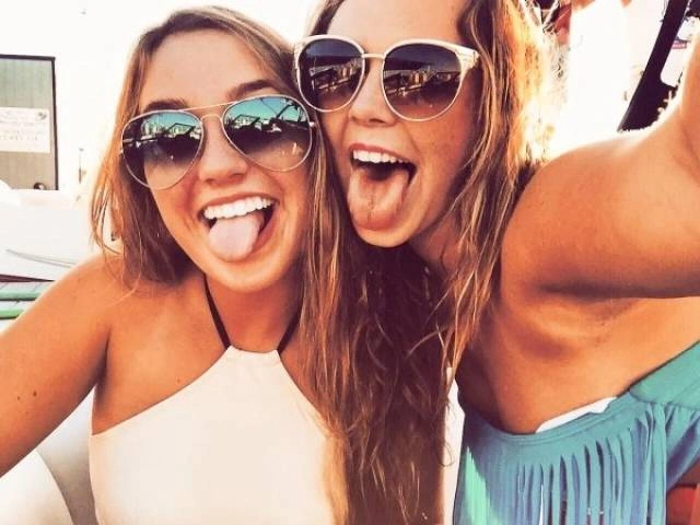 Дівчата жартуються (65 фото) – фото 13