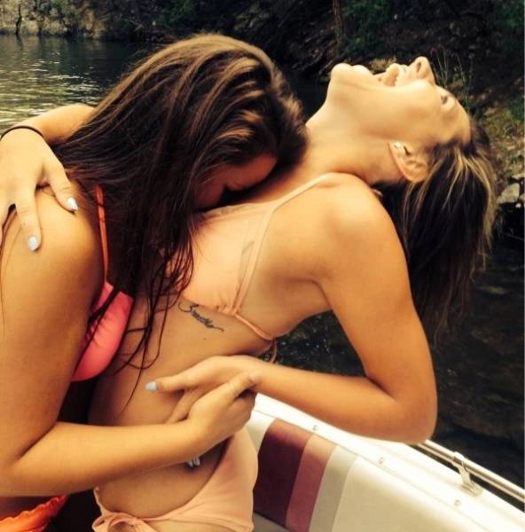 Дівчата жартуються (65 фото) – фото 53