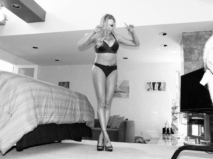 Повсякдення на зйомках фільмів для дорослих (40 фото) – фото 12