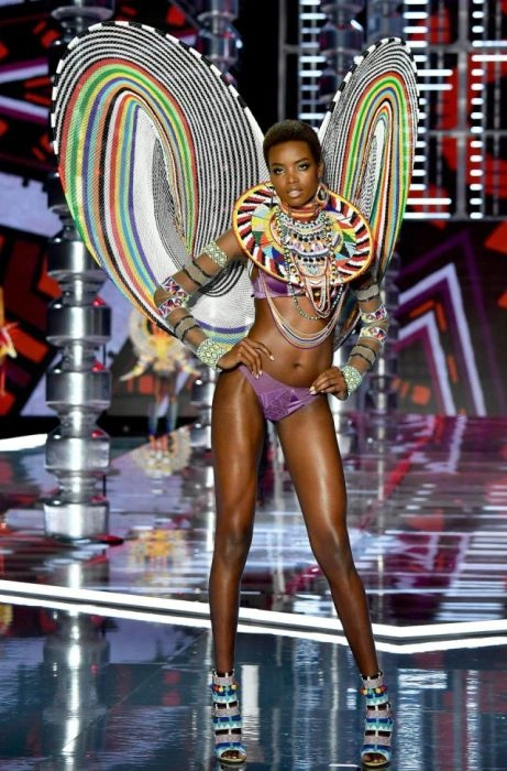 Модний показ Victoria's Secret у Шанхаї (33 фото) – фото 10