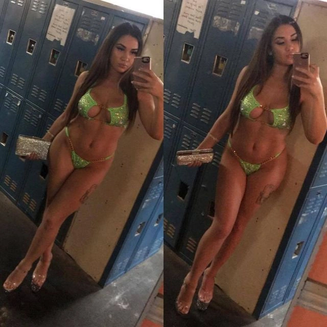 Фото за лаштунками стриптизерок (19 фото) – фото 11