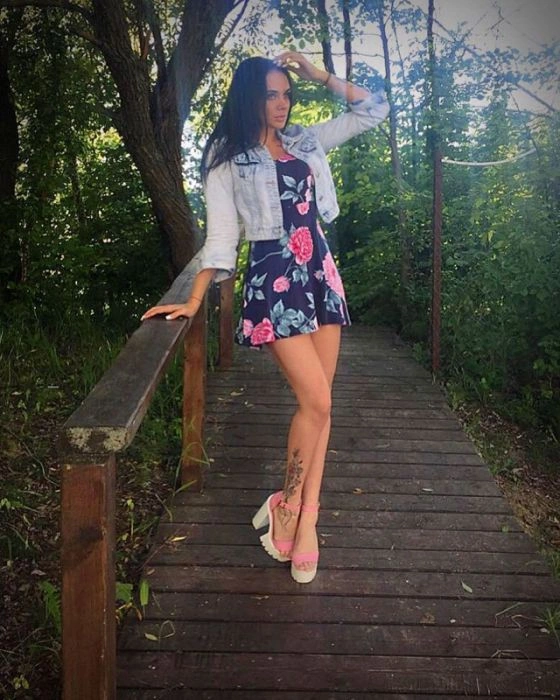 Красуні у платтях (43 фото) – фото 14