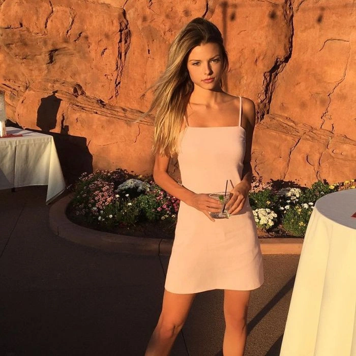 Красуні у платтях (43 фото) – фото 17