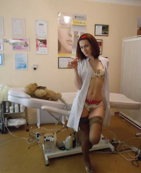 Гарні дівчата фотографуються у білизні (54 фото) – фото 35