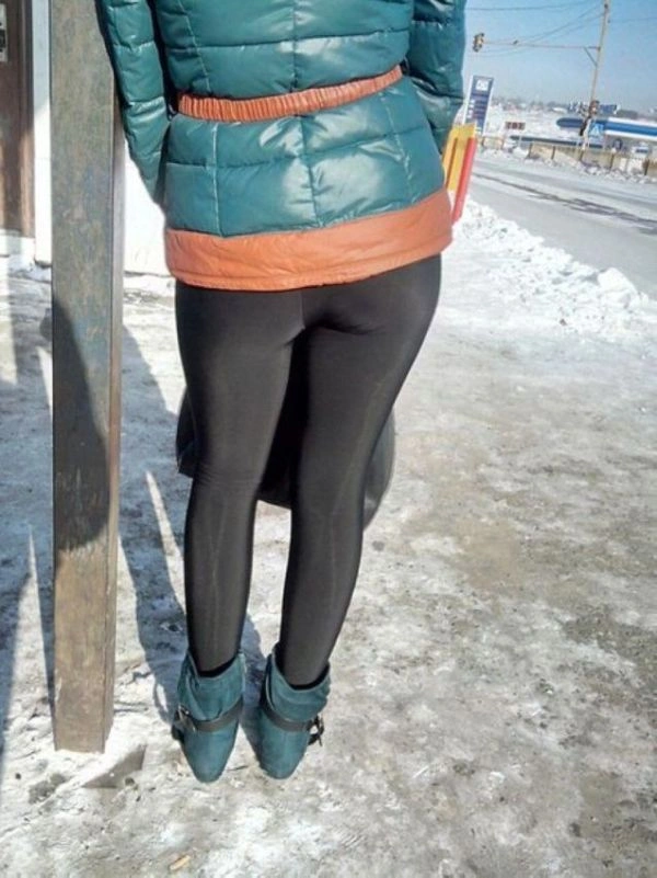 Дівчата в лосинах та інших обтяжливих штанах (16 фото) – фото 3