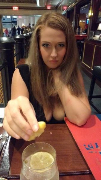 Чарівні дівчата фотографуються (53 фото) – фото 49