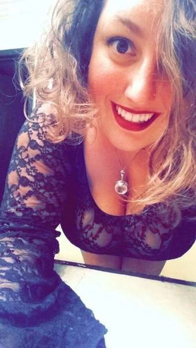 Дівчата в відвертих нарядах (40 фото) – фото 14